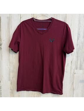 True Religion Men’s Medium Burgundy V-Neck T-Shirt